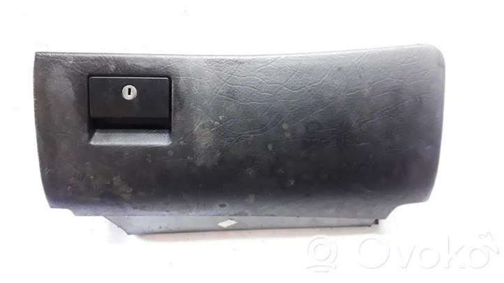 Audi A6 S6 C4 4A Glove box 