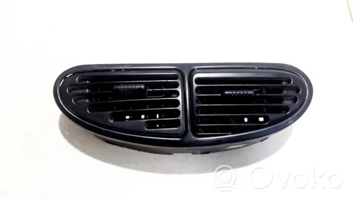 Chrysler Voyager Dysze / Kratki środkowego nawiewu deski rozdzielczej ar0001112