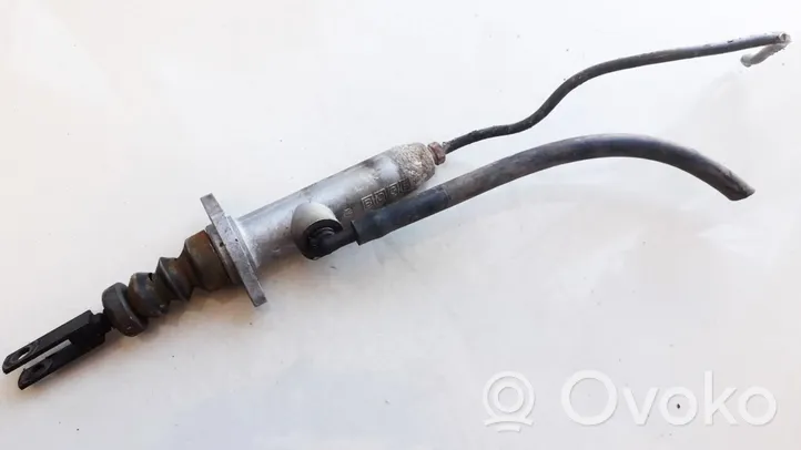 Audi 80 90 B3 Główny cylinder sprzęgła 893721401B