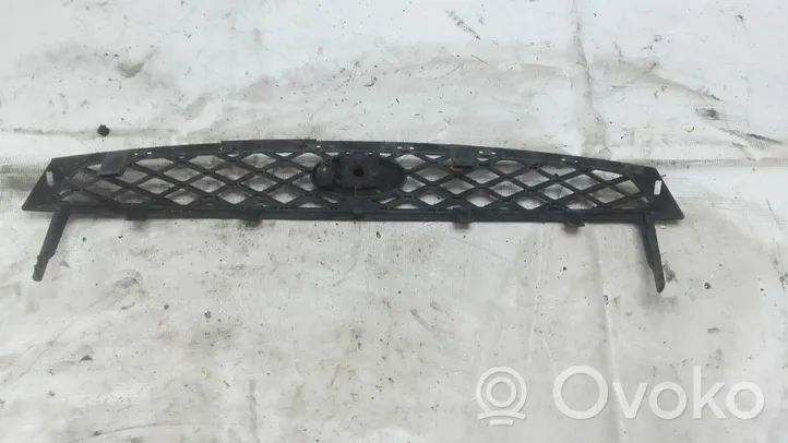 Ford Focus Grille de calandre avant 