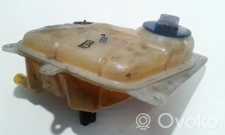 Volkswagen PASSAT B5 Coolant expansion tank/reservoir 8D0121403J