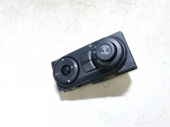 Chevrolet Captiva Wing mirror switch 