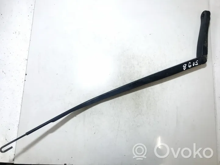 Honda CR-V Front wiper blade arm 