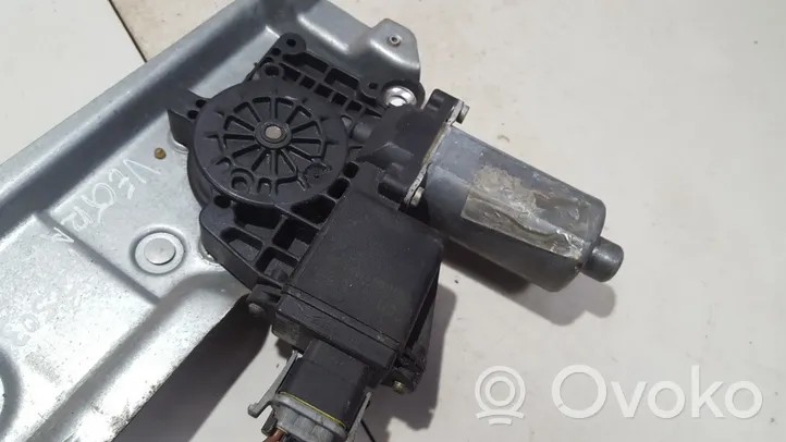 Opel Vectra B Front door window regulator motor 90520227