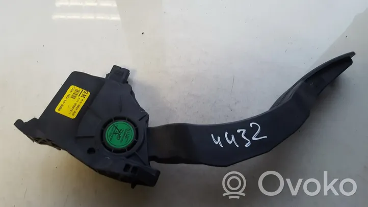 Opel Mokka Accelerator throttle pedal 1606301601