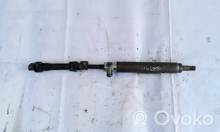 Opel Astra H Steering wheel axle 