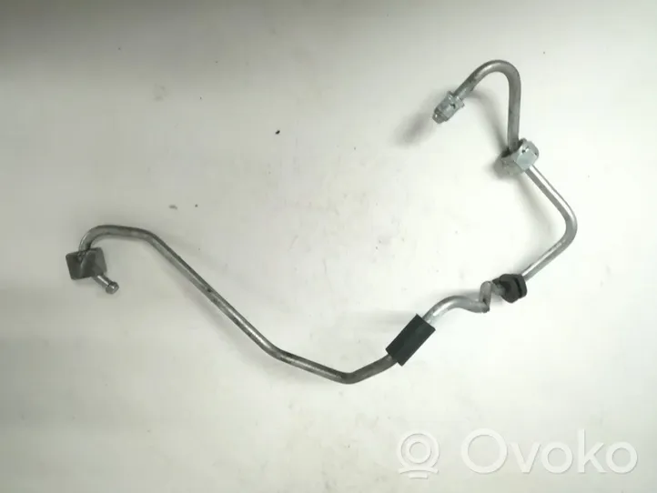 BMW 3 E90 E91 Fuel line pipe 