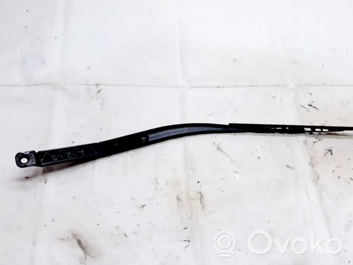 Honda Accord Front wiper blade arm 