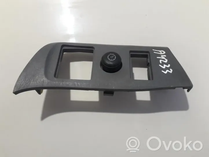 Toyota RAV 4 (XA20) Sonstiges Einzelteil Innenraum Interieur 5544642010