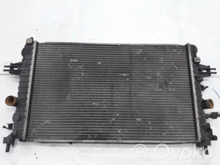 Opel Zafira B Coolant radiator 