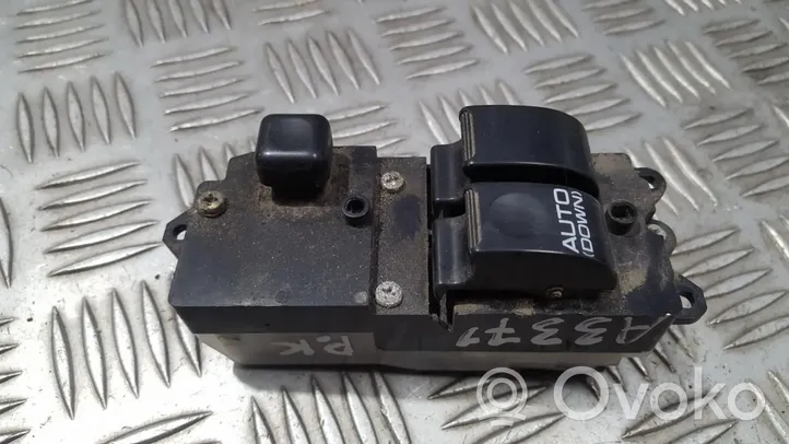 Mitsubishi Space Runner Electric window control switch 8861Z79