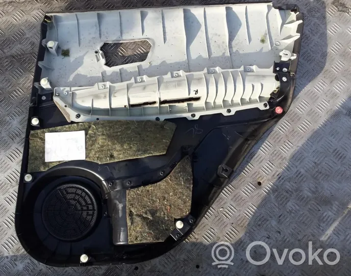 Nissan Qashqai Takaoven verhoilu 82977jd900