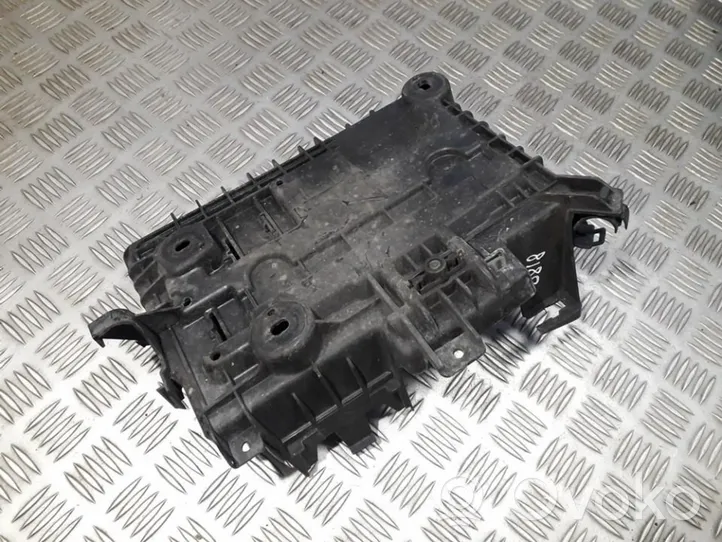 Opel Corsa D Dangtis akumuliatoriaus dėžės 13235642