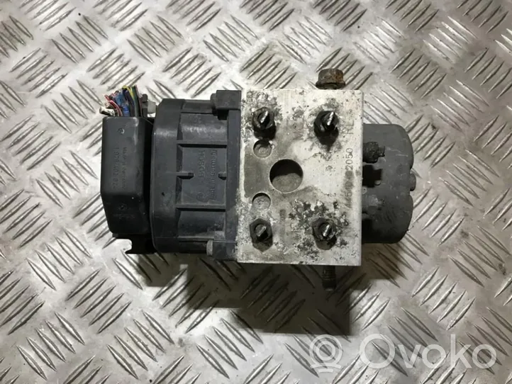 Toyota Corolla E120 E130 ABS-pumppu 0273004571