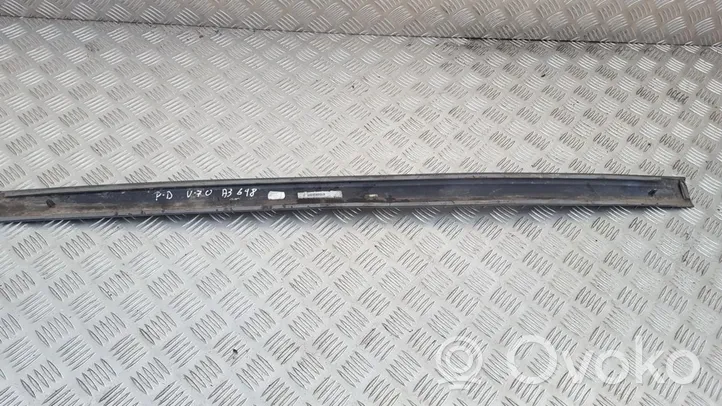 Volvo V70 Rivestimento della portiera anteriore (modanatura) 