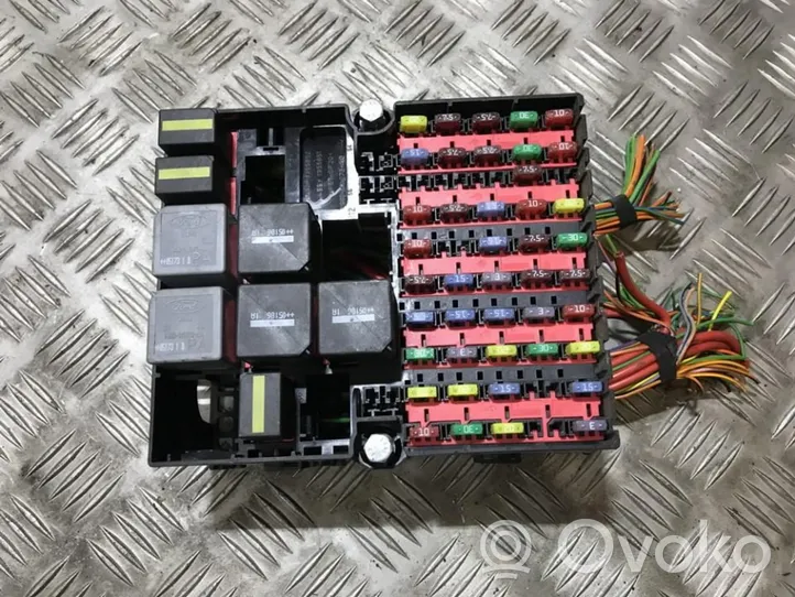 Ford Fusion Fuse box set 4n1t14401bfe