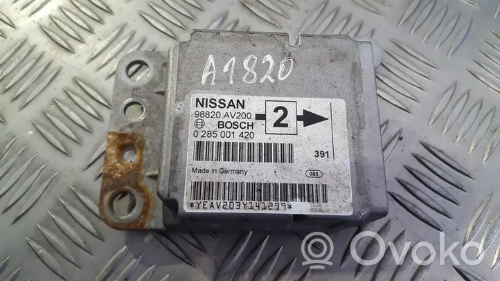 Nissan Primera Oro pagalvių valdymo blokas 98820av200