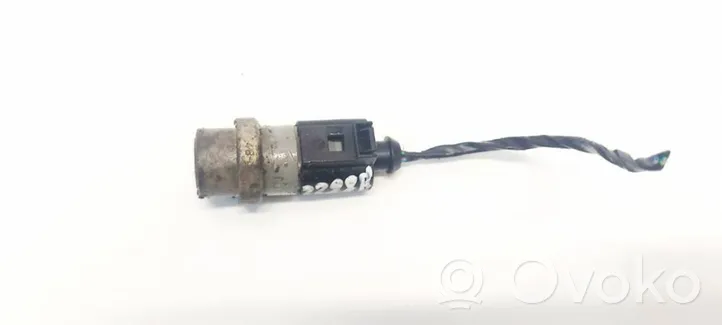 Volkswagen Golf IV Sensore temperatura del liquido di raffreddamento 1J0959625