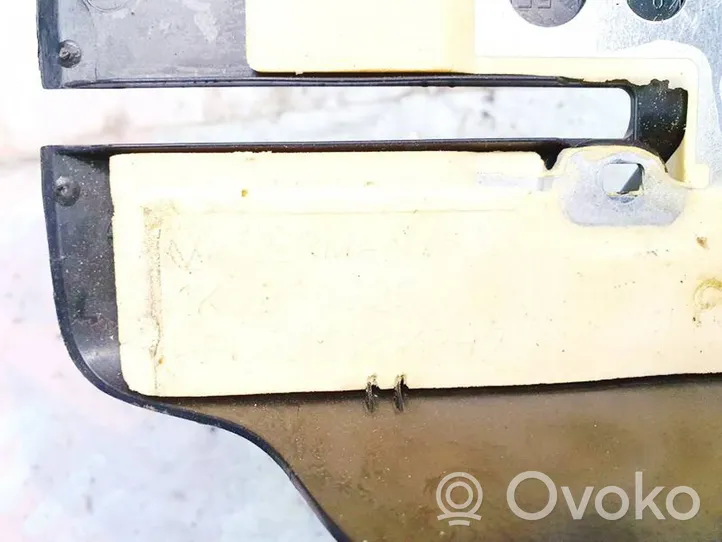 Volkswagen Golf Plus Ohjauspyörän pylvään verhoilu 1k0858625