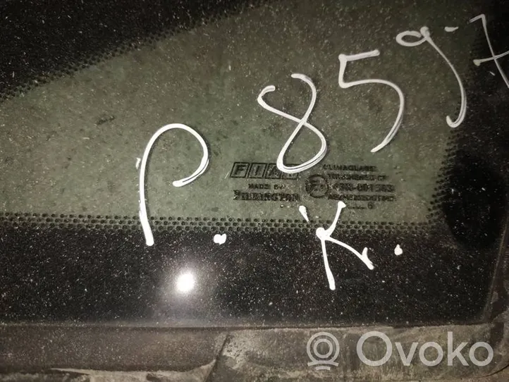 Fiat Punto (188) Szyba przednia karoseryjna trójkątna 