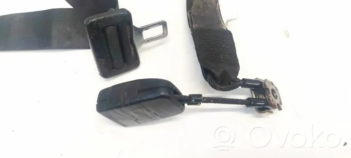 Volkswagen Golf IV Middle seatbelt (rear) 33000226