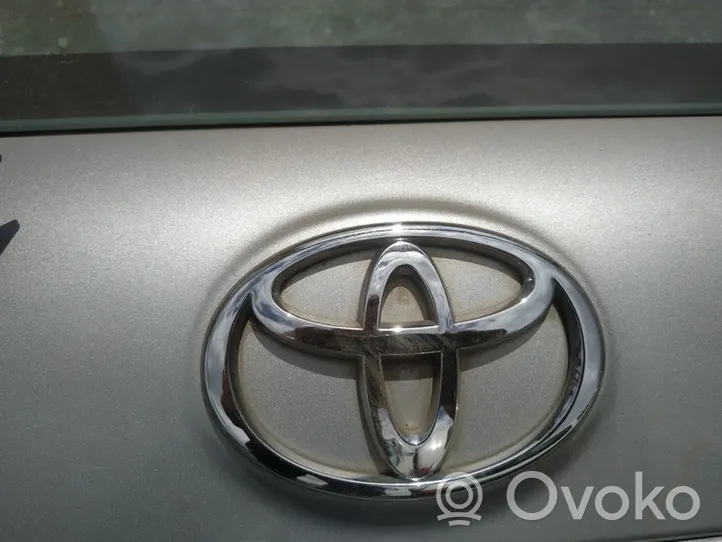 Toyota Corolla E120 E130 Logo, emblème, badge 