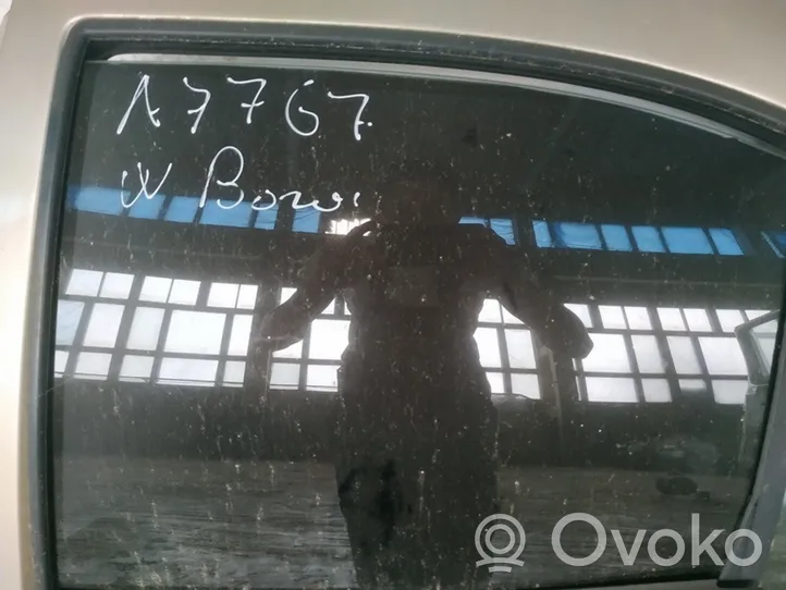 Volkswagen Bora Fenster Scheibe Tür hinten 