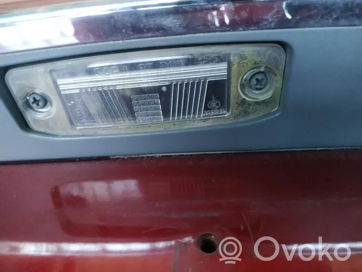 Hyundai Sonata Lampa oświetlenia tylnej tablicy rejestracyjnej 