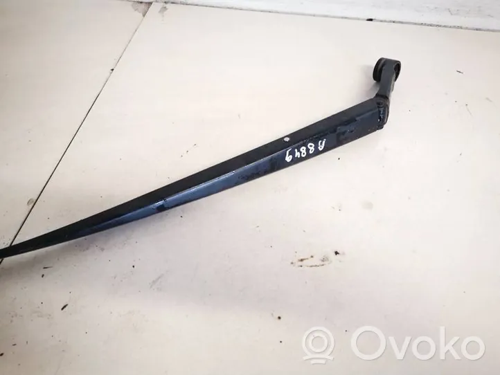 Toyota Verso Front wiper blade arm 