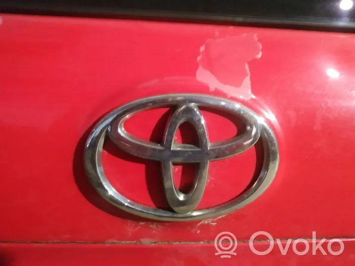 Toyota Corolla E120 E130 Valmistajan merkki/logo/tunnus 