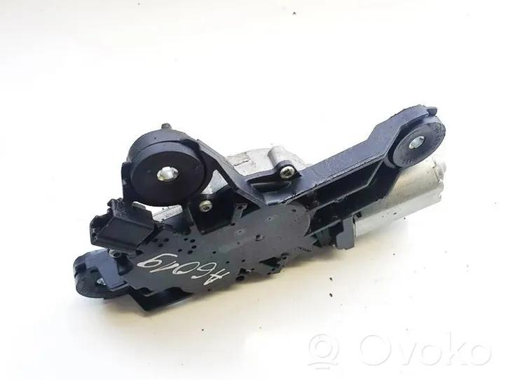 Ford Focus Moteur d'essuie-glace arrière 0390201823