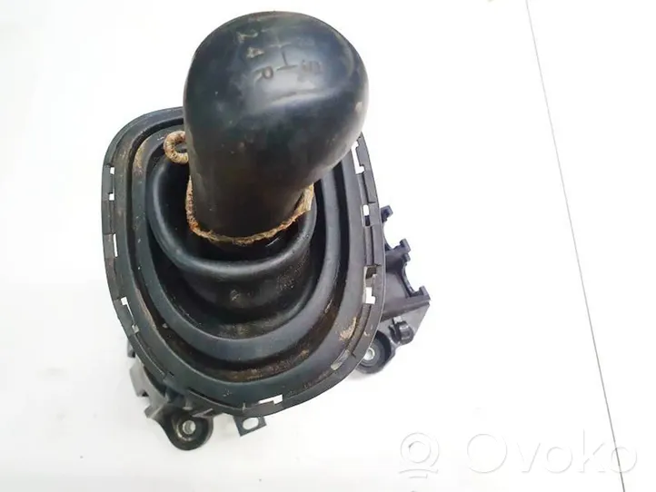 Opel Zafira B Gear selector/shifter (interior) 335300d0400