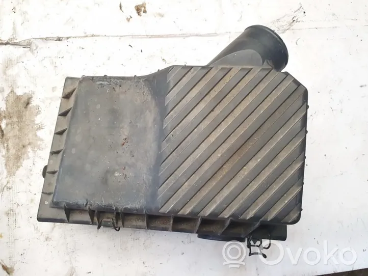 Volkswagen PASSAT B3 Boîtier de filtre à air 357129607p