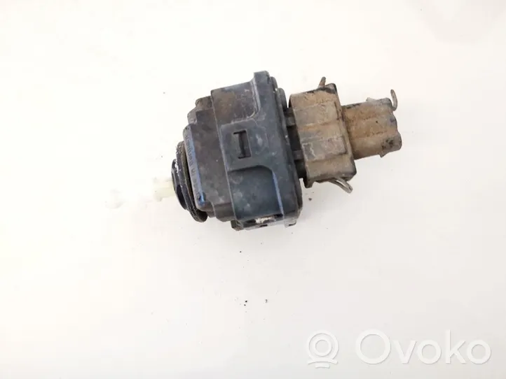 Volkswagen Golf III Headlight level adjustment motor 00728200