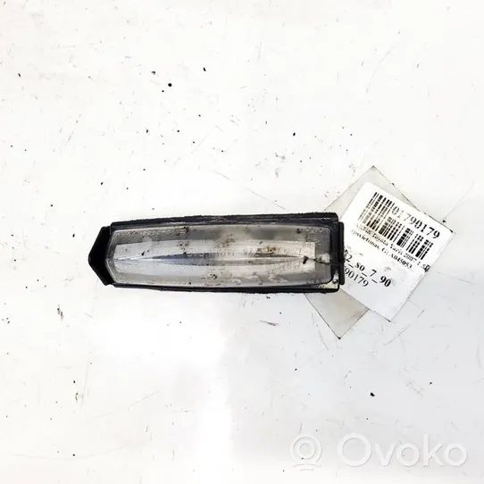 Toyota Yaris Numura zīmes apgaismojums A045053