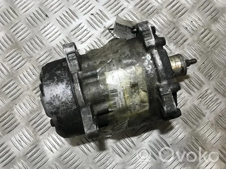 Peugeot 406 Ilmastointilaitteen kompressorin pumppu (A/C) sd7v16