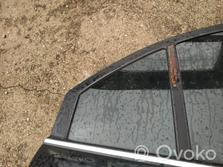 Hyundai Sonata Rear vent window glass 