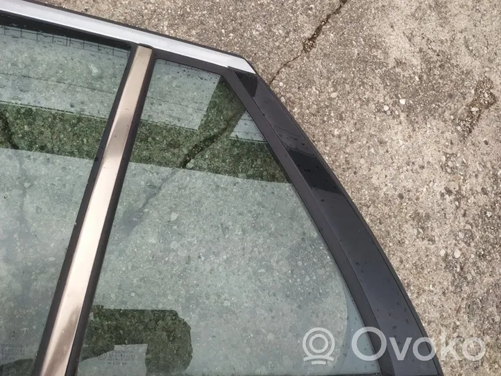 Mercedes-Benz C W203 Takakulmaikkunan ikkunalasi 
