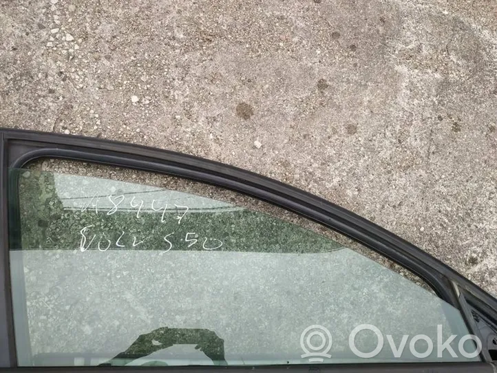 Volvo V50 Front door window glass four-door 