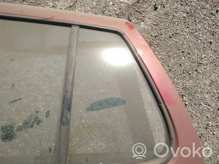 Volkswagen Golf IV Rear vent window glass 