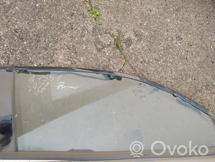 Alfa Romeo 147 Front door window glass four-door 