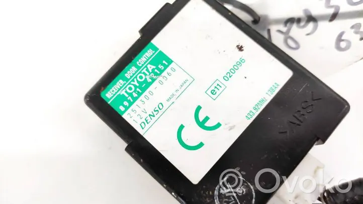 Toyota RAV 4 (XA20) Durų elektronikos valdymo blokas 8974142151