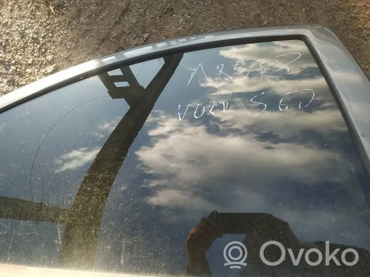 Volvo S60 Vetro del finestrino della portiera posteriore 