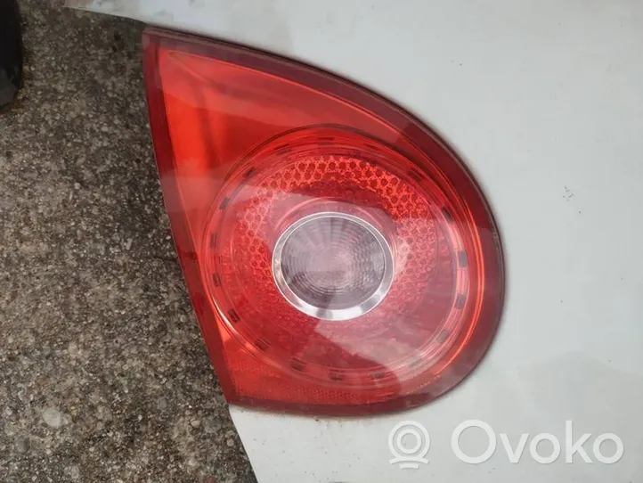Volkswagen Golf V Luci posteriori del portellone del bagagliaio 