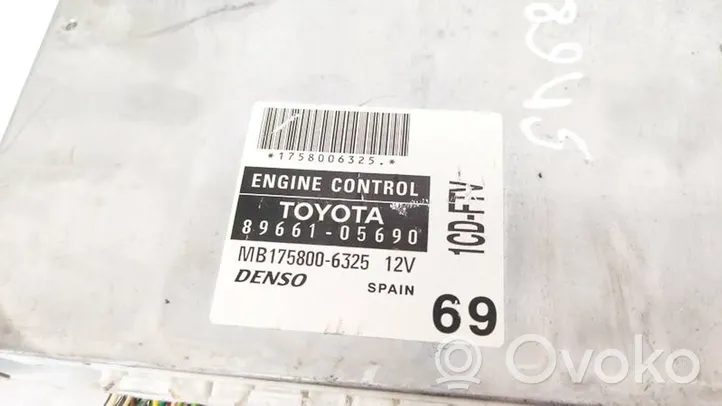 Toyota Avensis T250 Engine control unit/module 8966105690