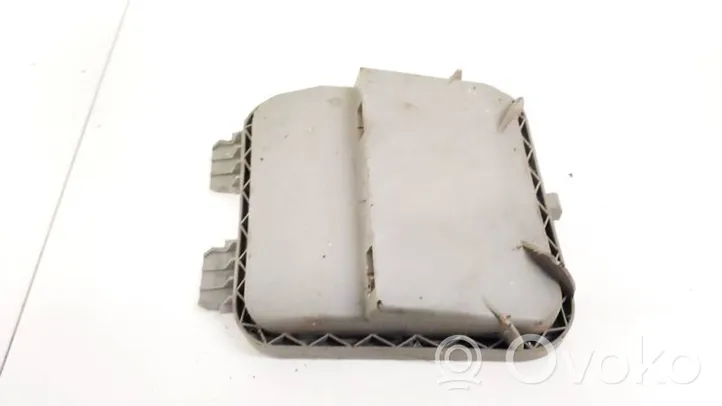 Fiat Doblo Cache-poussière de phare avant 306611135R