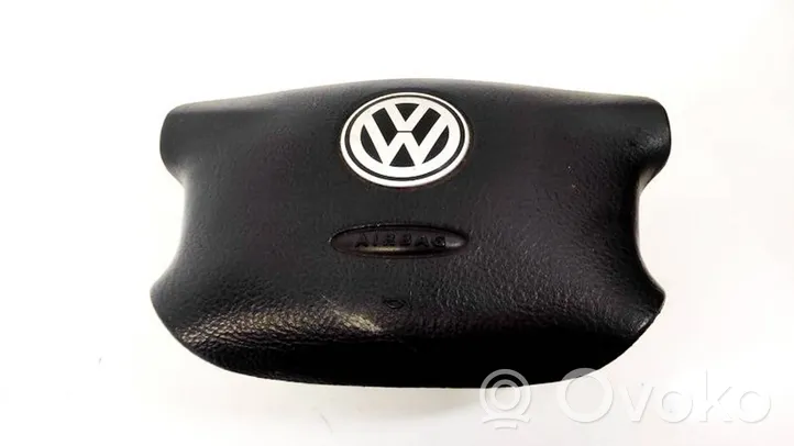 Volkswagen Golf IV Airbag del volante 3B0880201AM