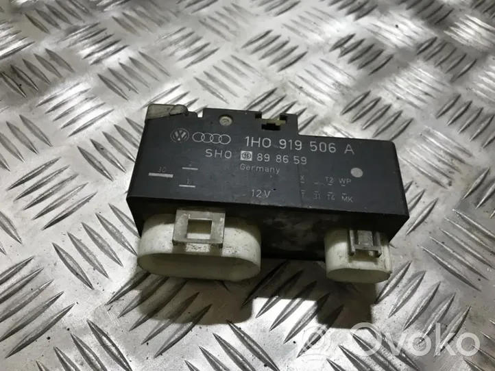 Volkswagen Golf III Coolant fan relay 1h0919506a