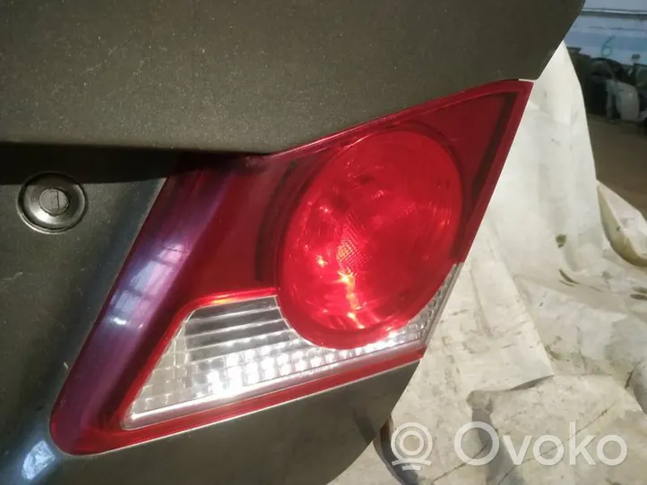 Honda Civic Задний фонарь в крышке 