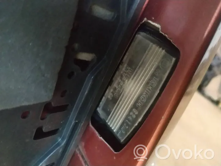 Nissan Murano Z50 Lampa oświetlenia tylnej tablicy rejestracyjnej 